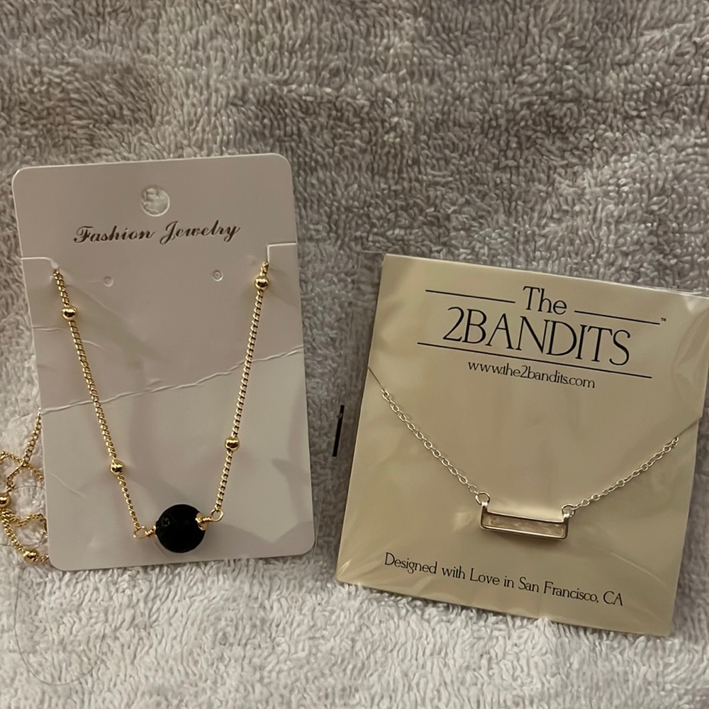 NWT The 2Bandits Athens is Opalescent Bar & Essential Oil Diffuser Necklace Set